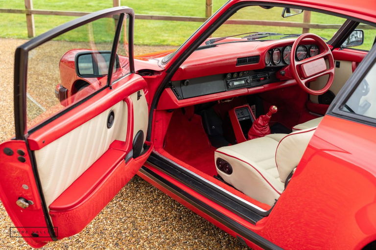 Porsche 911 Carrera 3.2