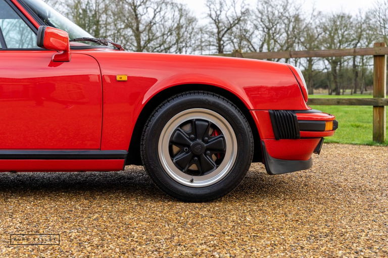 Porsche 911 Carrera 3.2