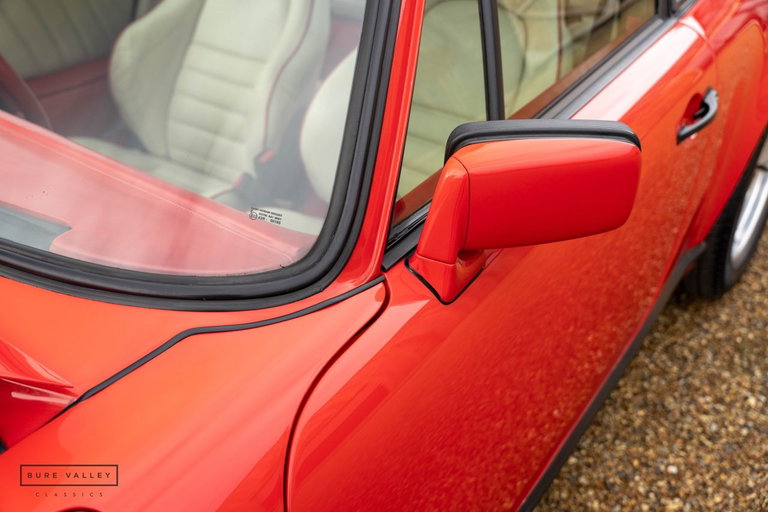 Porsche 911 Carrera 3.2