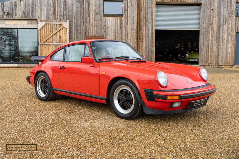 Porsche 911 Carrera 3.2