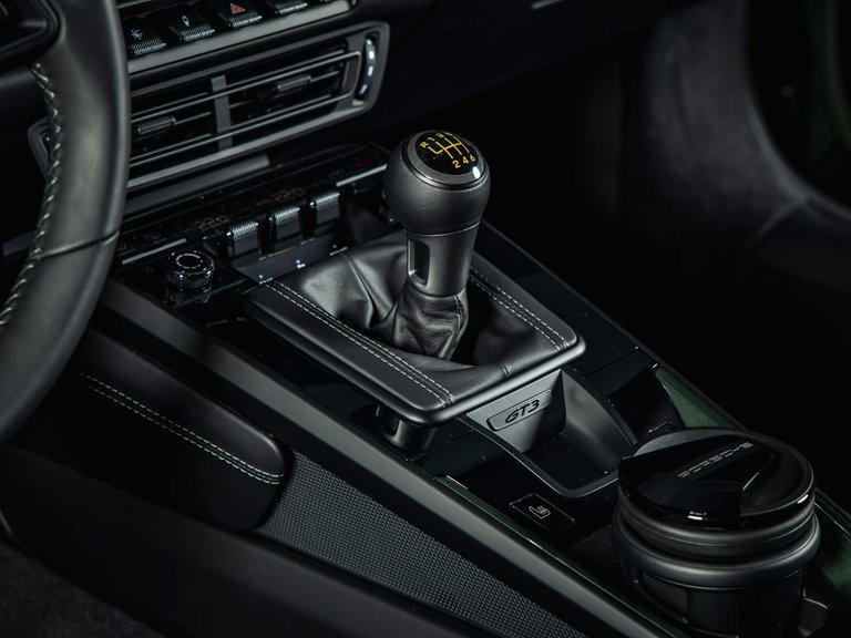 Porsche 992 GT3 Touring