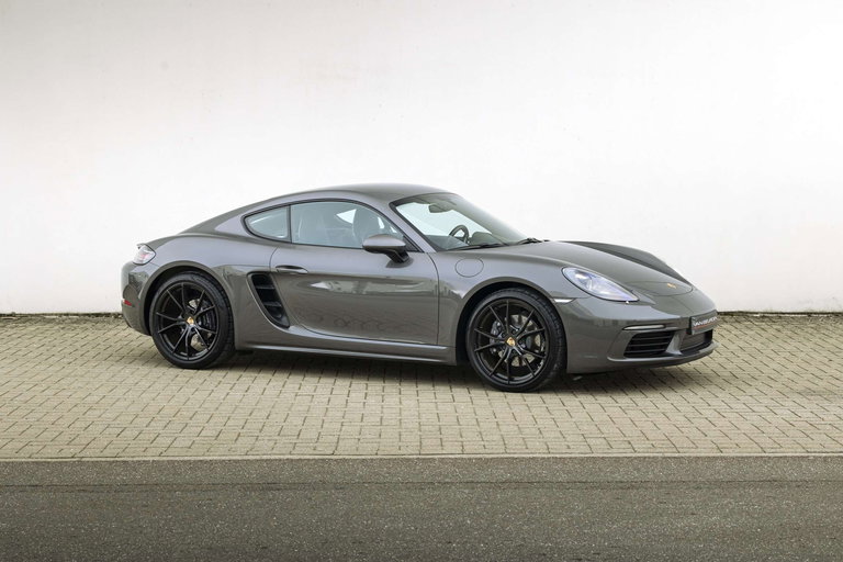 Porsche 718 Cayman