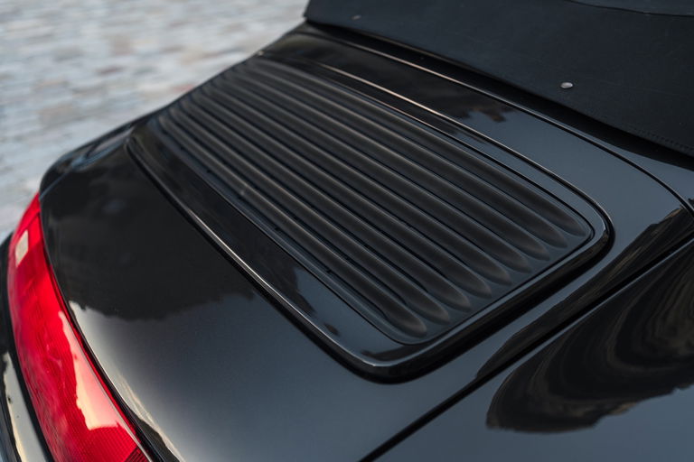 Porsche 993 Carrera 4