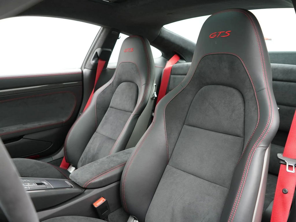 Porsche 991.2 Carrera GTS