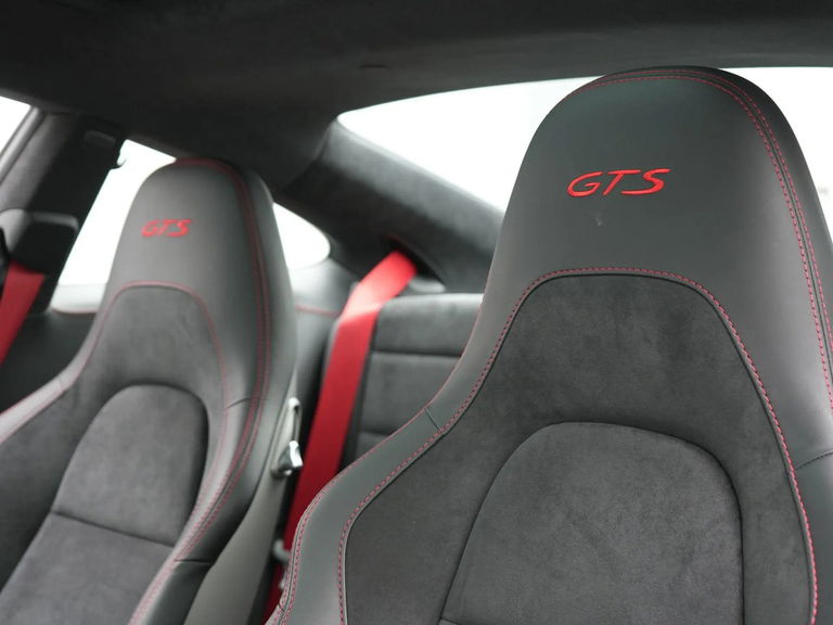 Porsche 991.2 Carrera GTS