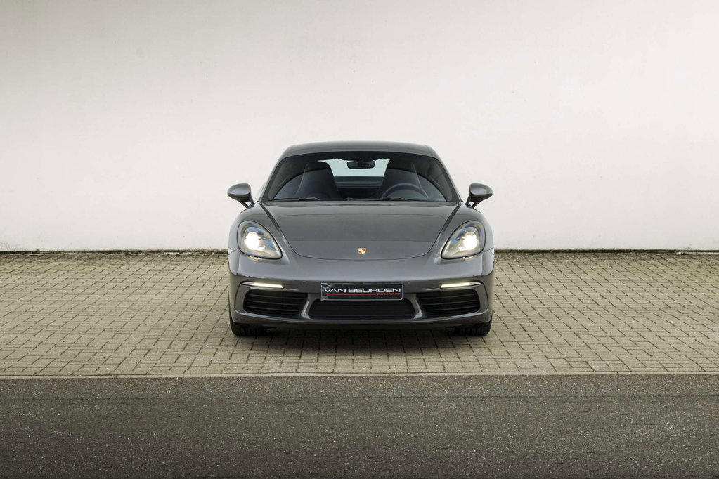 Porsche 718 Cayman