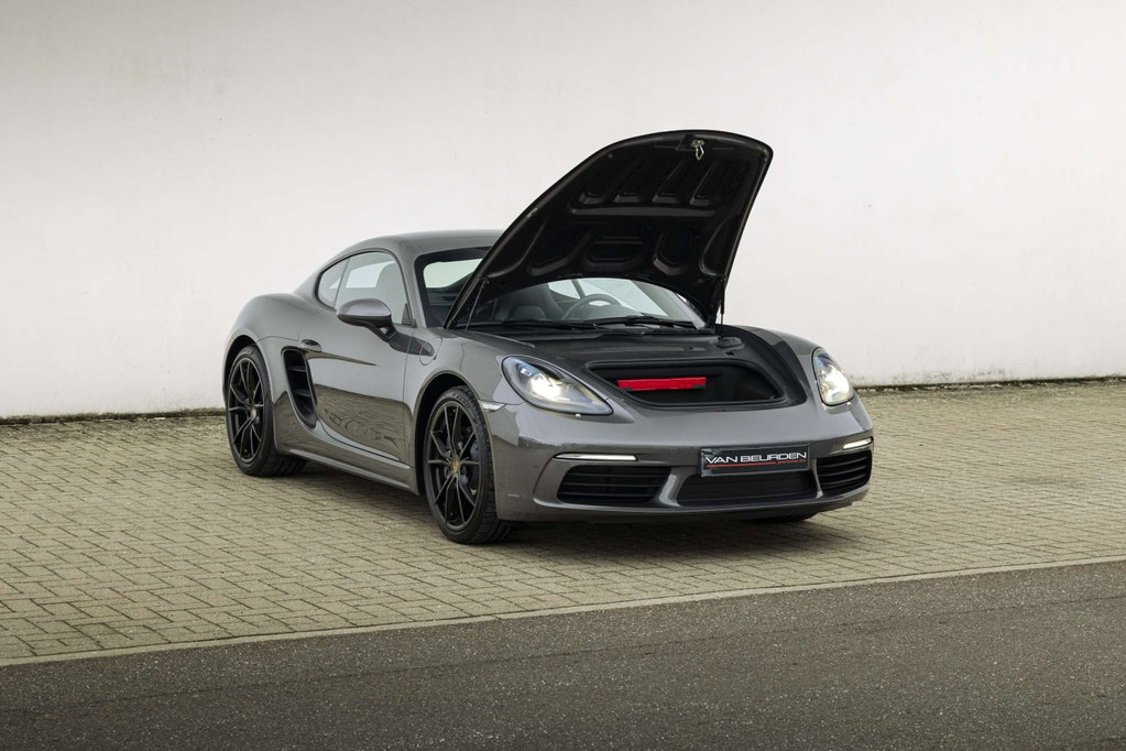 Porsche 718 Cayman