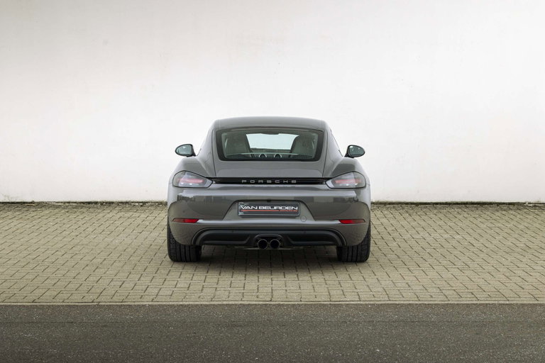 Porsche 718 Cayman