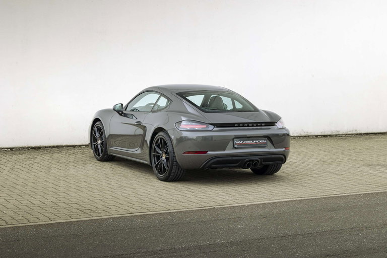 Porsche 718 Cayman