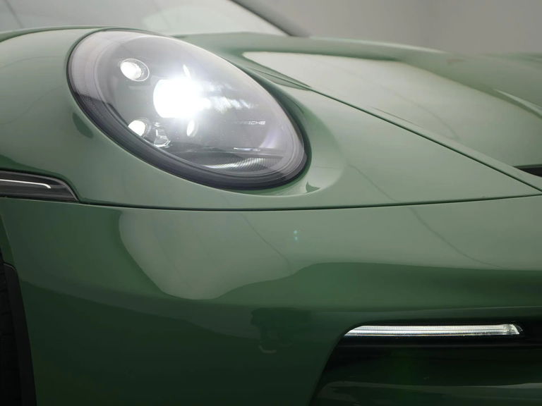 Porsche 992 GT3 Touring