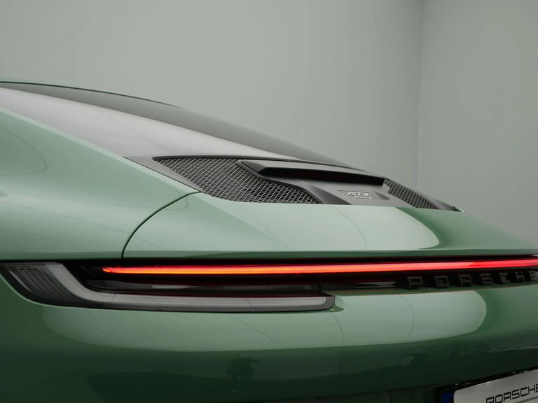 Porsche 992 GT3 Touring