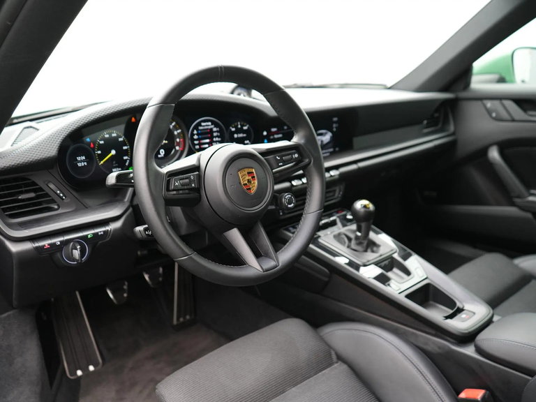 Porsche 992 GT3 Touring