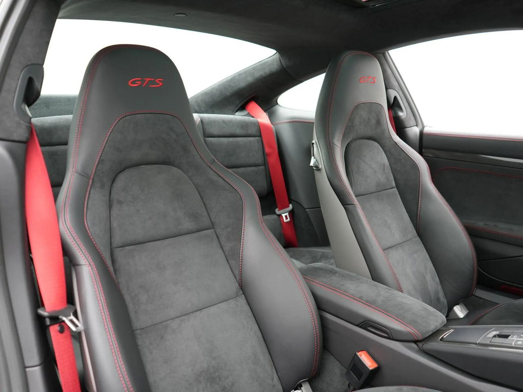 Porsche 991.2 Carrera GTS