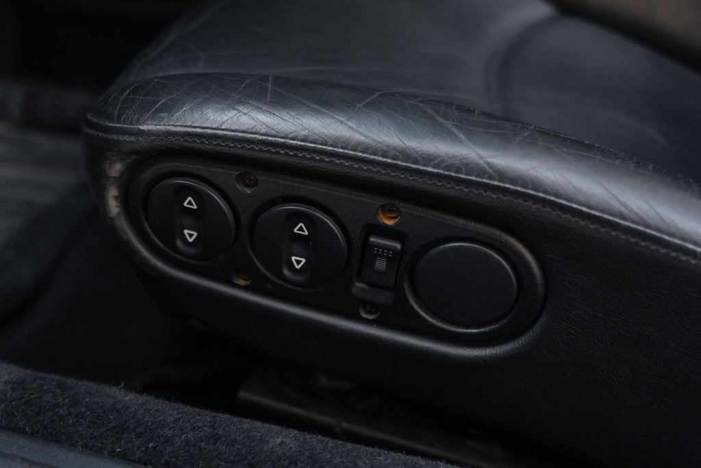 Porsche 993 Carrera 4