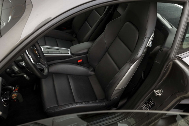 Porsche 718 Cayman