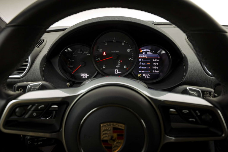 Porsche 718 Cayman