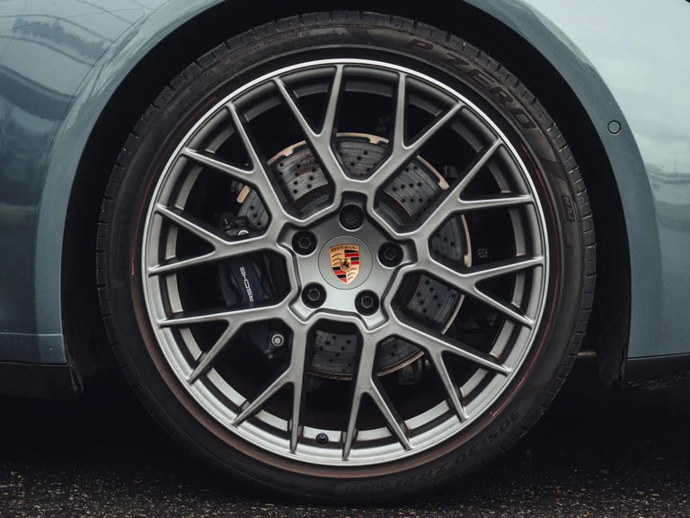 Porsche 992.2 Carrera