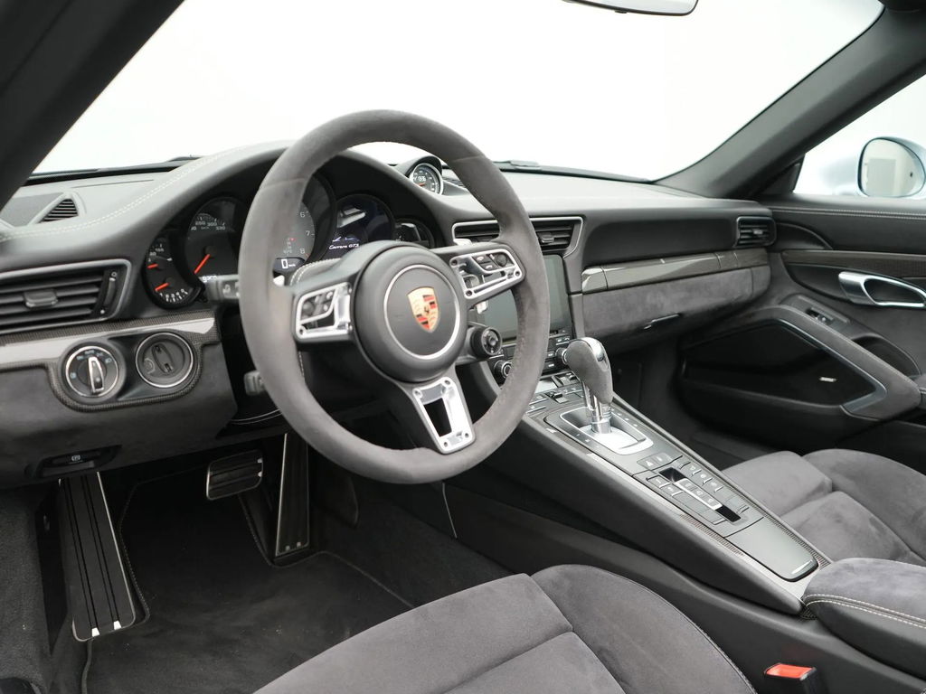 Porsche 991.2 Carrera GTS