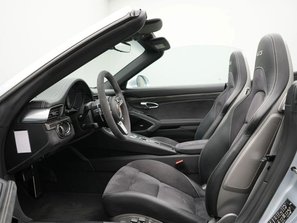 Porsche 991.2 Carrera GTS