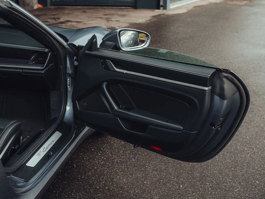 Porsche 992.2 Carrera