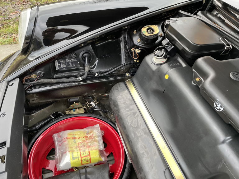 Porsche 964 Carrera 4