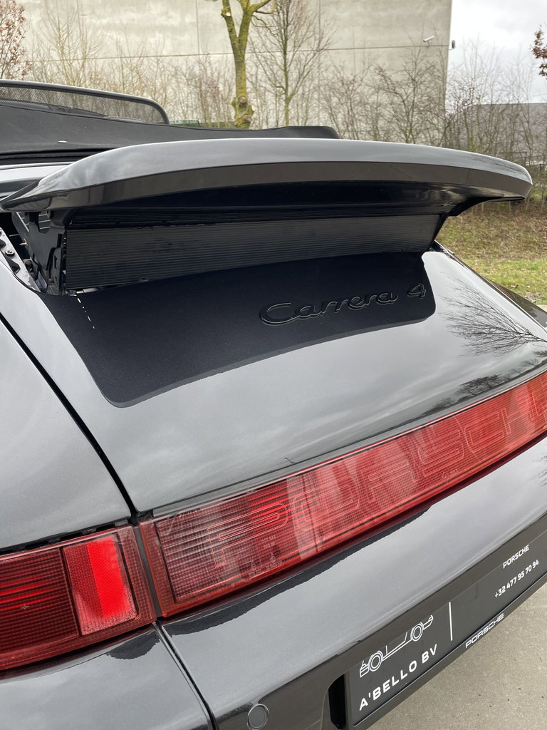 Porsche 964 Carrera 4