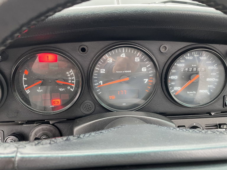 Porsche 964 Carrera 4