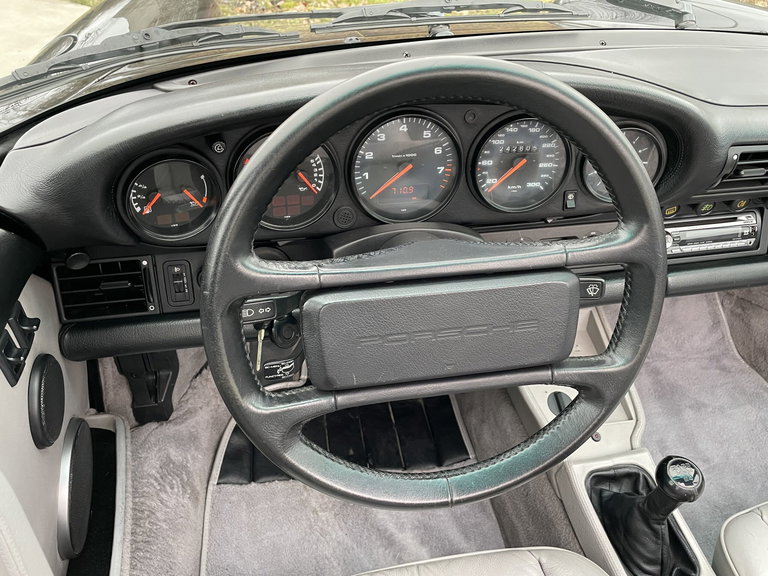 Porsche 964 Carrera 4