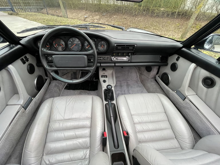 Porsche 964 Carrera 4