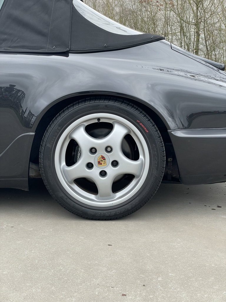 Porsche 964 Carrera 4