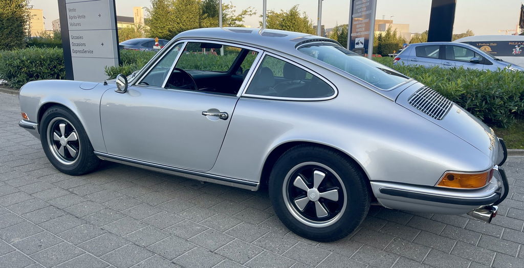 Porsche 911 T