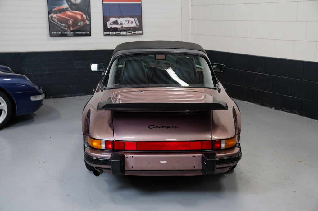 Porsche 911 Carrera 3.2 (US)