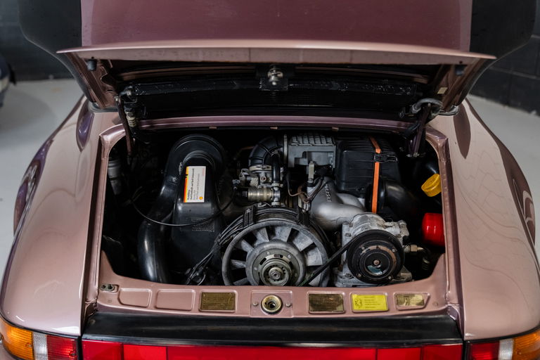 Porsche 911 Carrera 3.2 (US)