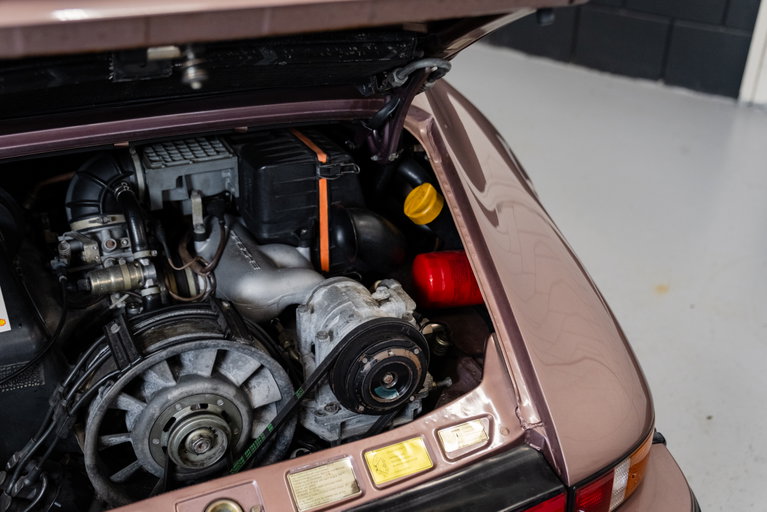Porsche 911 Carrera 3.2 (US)