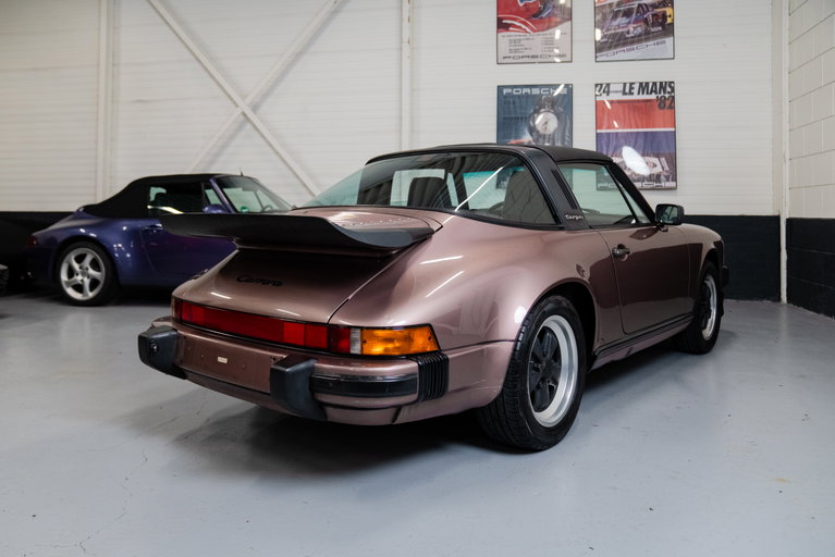 Porsche 911 Carrera 3.2 (US)