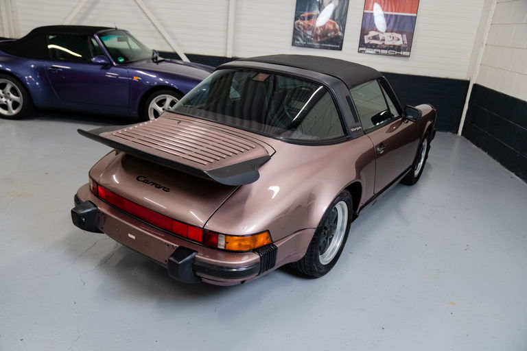 Porsche 911 Carrera 3.2 (US)