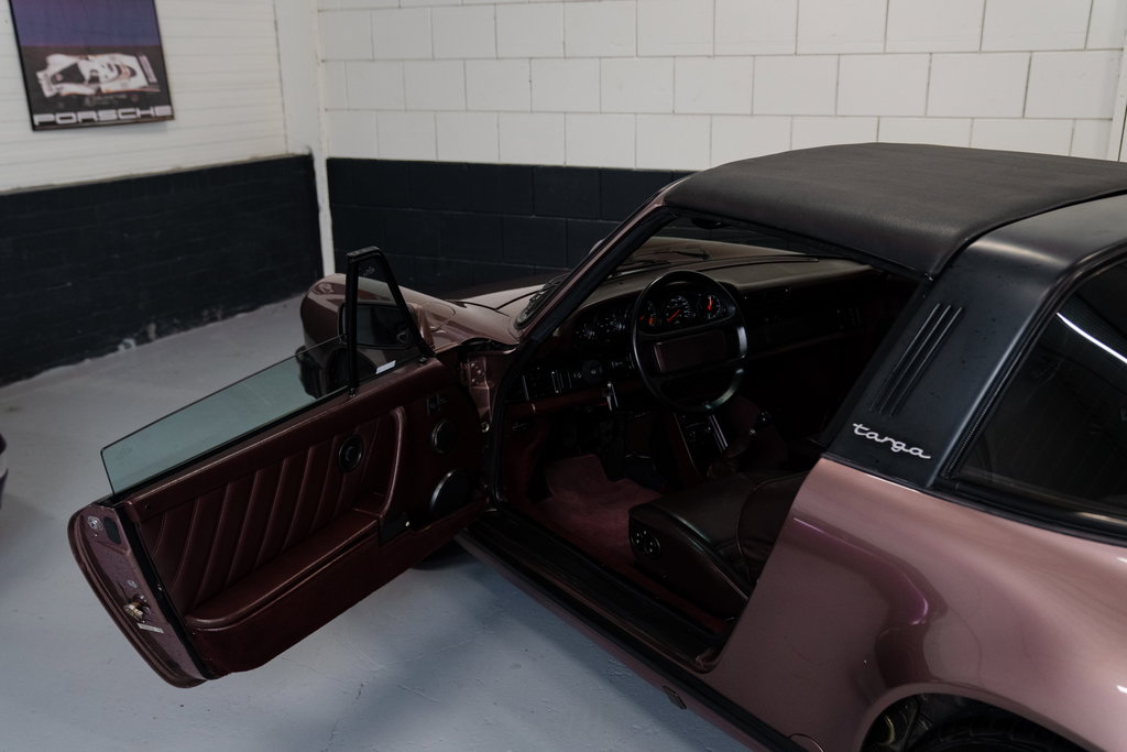 Porsche 911 Carrera 3.2 (US)