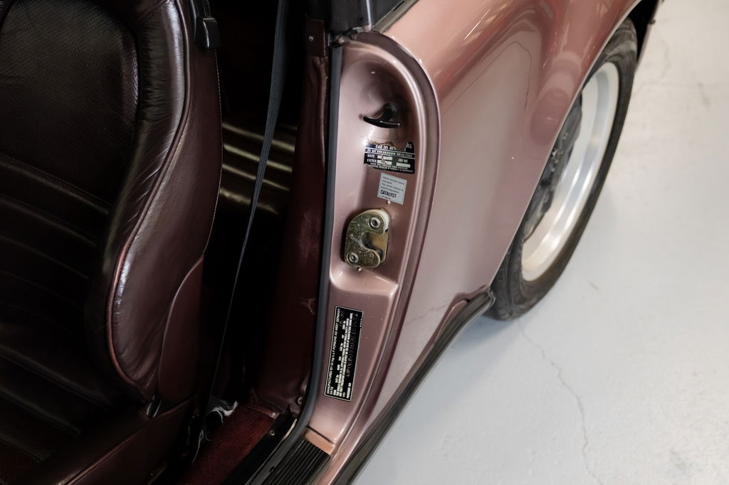 Porsche 911 Carrera 3.2 (US)