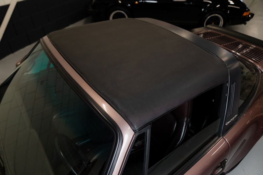 Porsche 911 Carrera 3.2 (US)