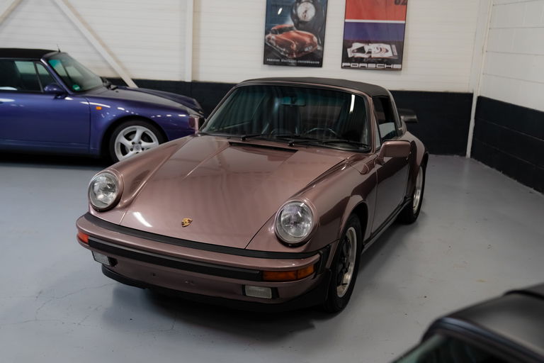 Porsche 911 Carrera 3.2 (US)