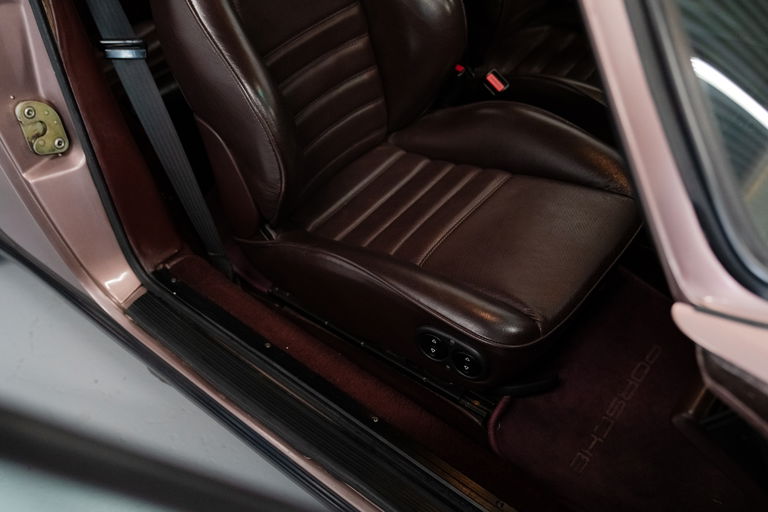 Porsche 911 Carrera 3.2 (US)