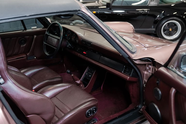 Porsche 911 Carrera 3.2 (US)