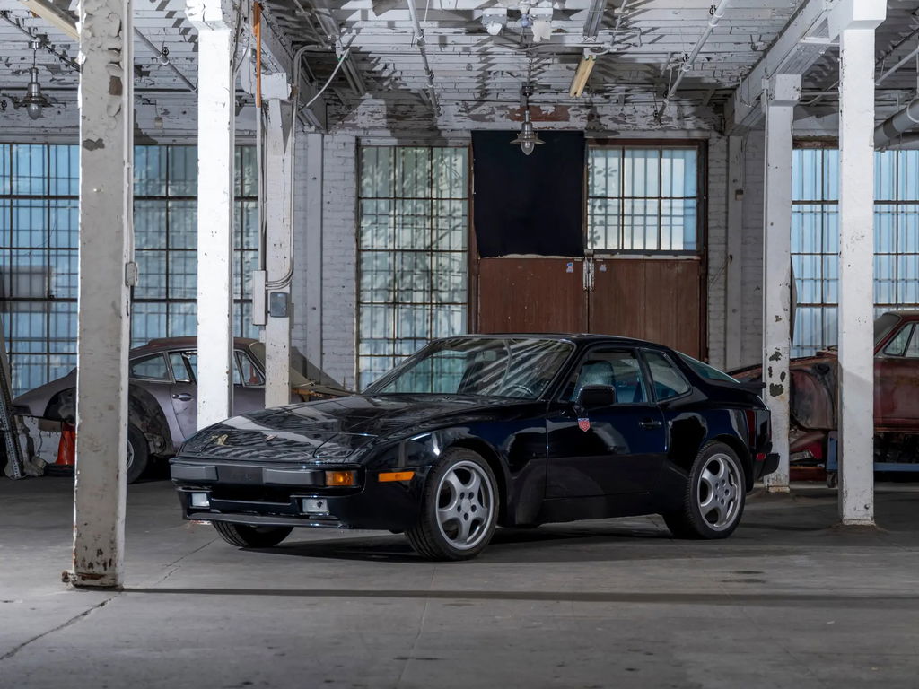 Porsche 944 Coupé