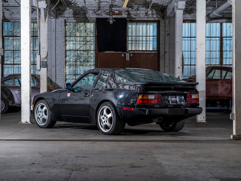 Porsche 944 Coupé