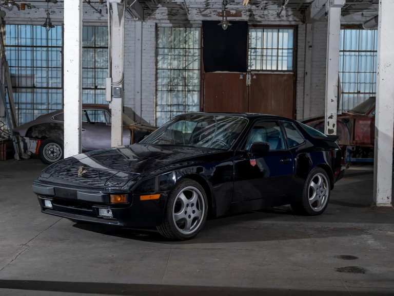 Porsche 944 Coupé