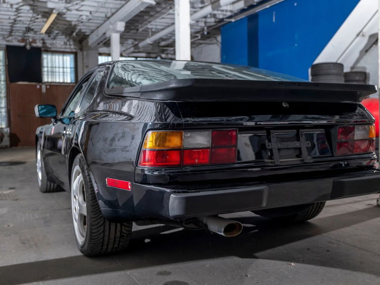 Porsche 944 Coupé