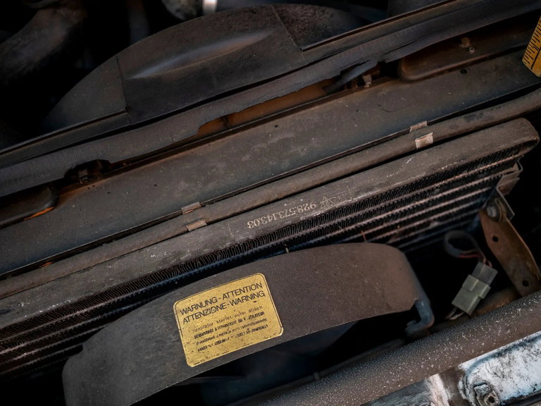 Porsche 928