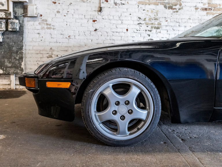 Porsche 944 Coupé