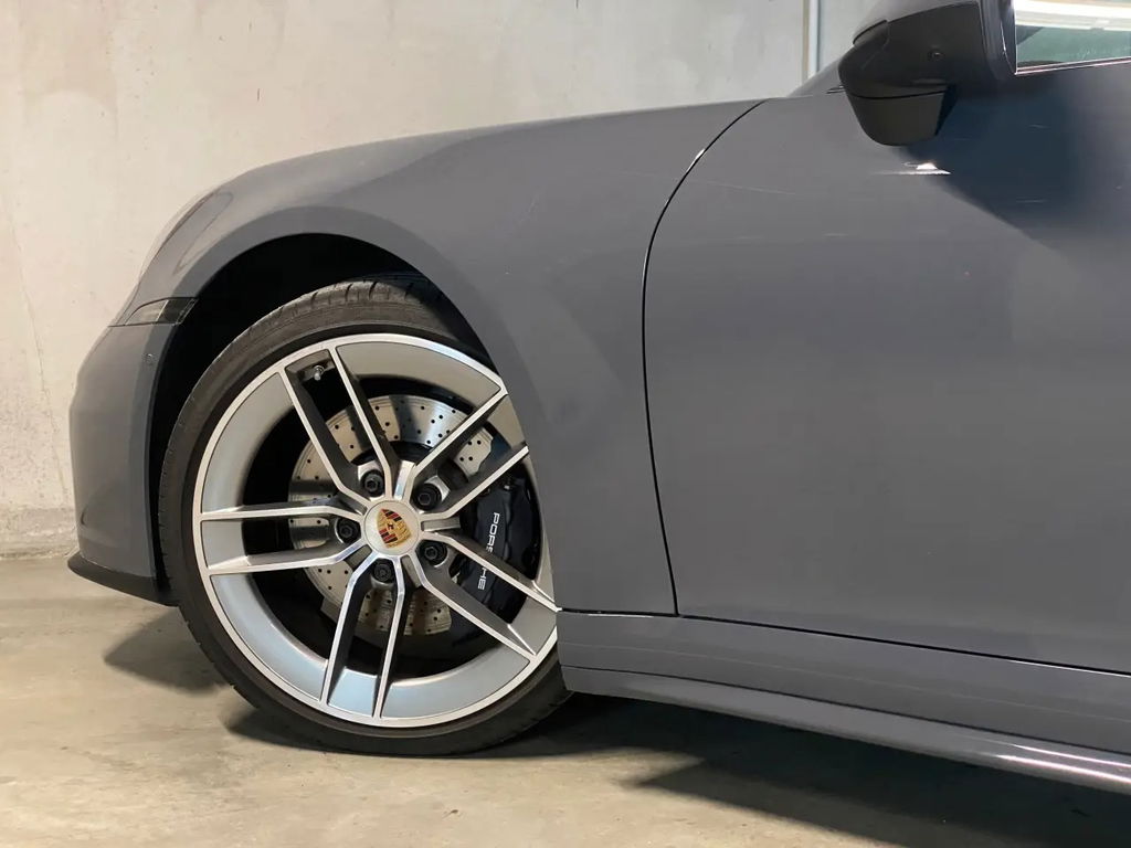 Porsche 992.2 Carrera