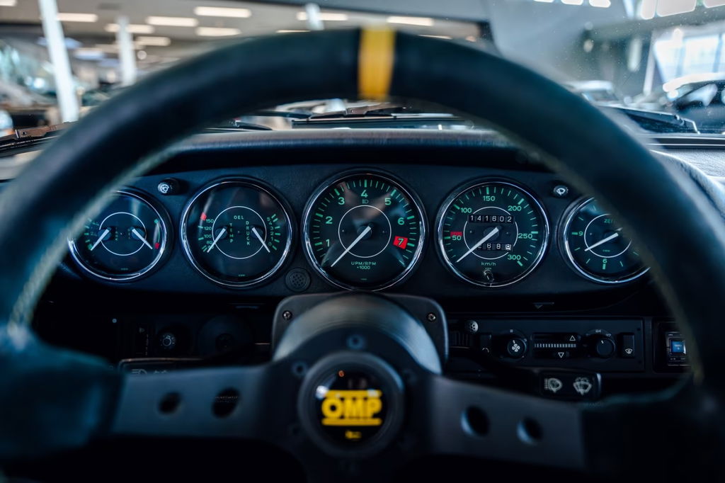 Porsche 911 Backdate